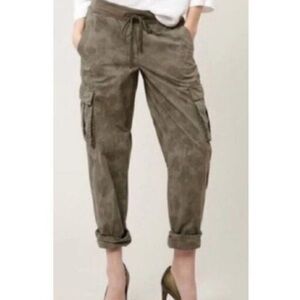 James Perse Women's Green Camo Cargo Jogger Style Pants Size 2/M